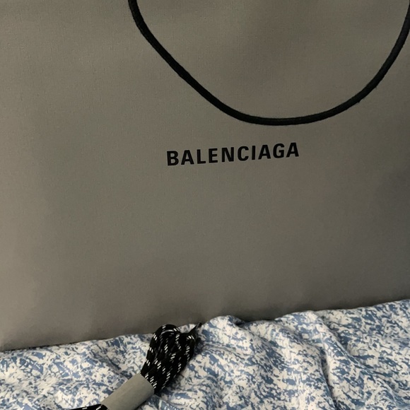 Balenciaga TripleS - Picture 12 of 15
